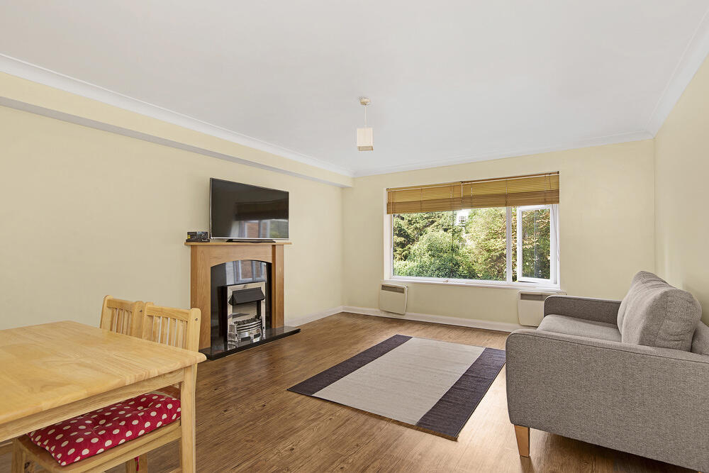 Main image of property: Denmark Ave, SW19: 2 bed 1 rec 2 bath furn
