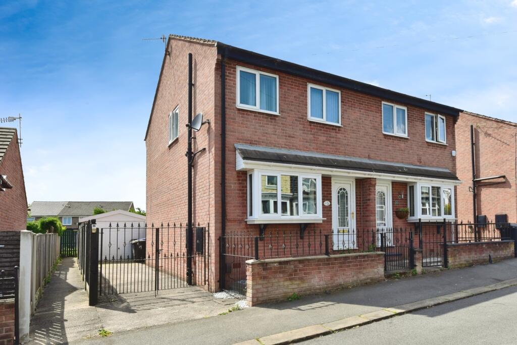 Main image of property: Farnley Avenue, Sheffield, South Yorkshire, S6