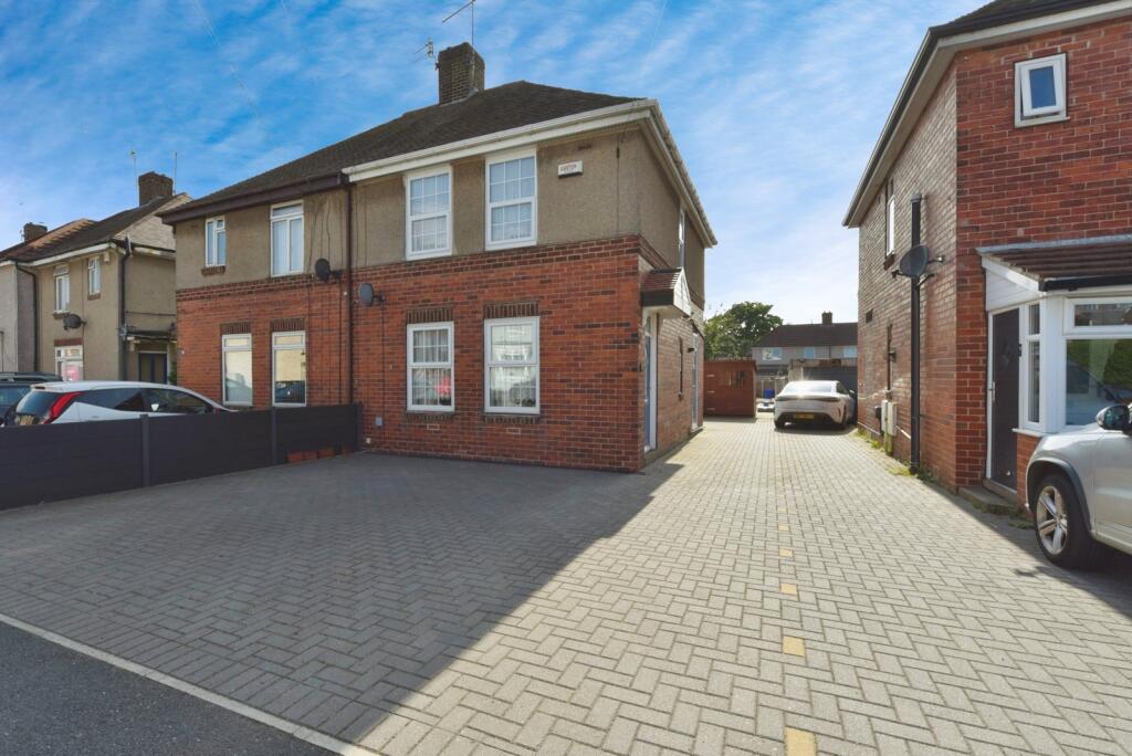 Main image of property: Dykes Lane, Sheffield, South Yorkshire, S6