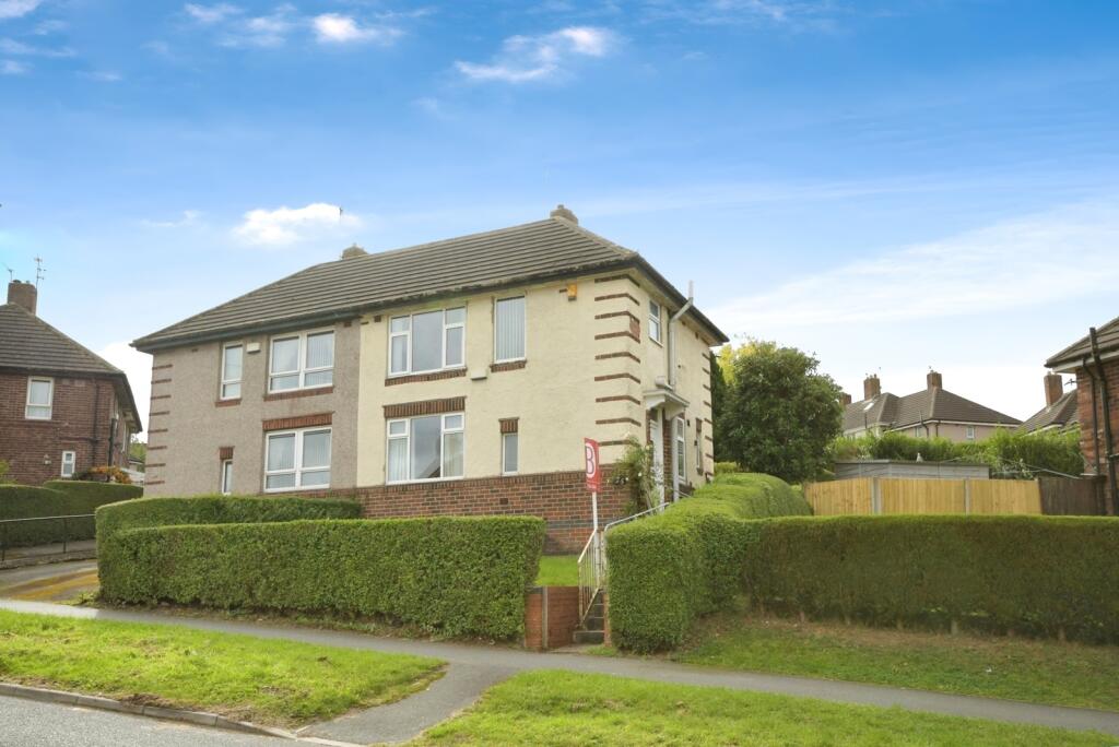 3 bedroom semi-detached house