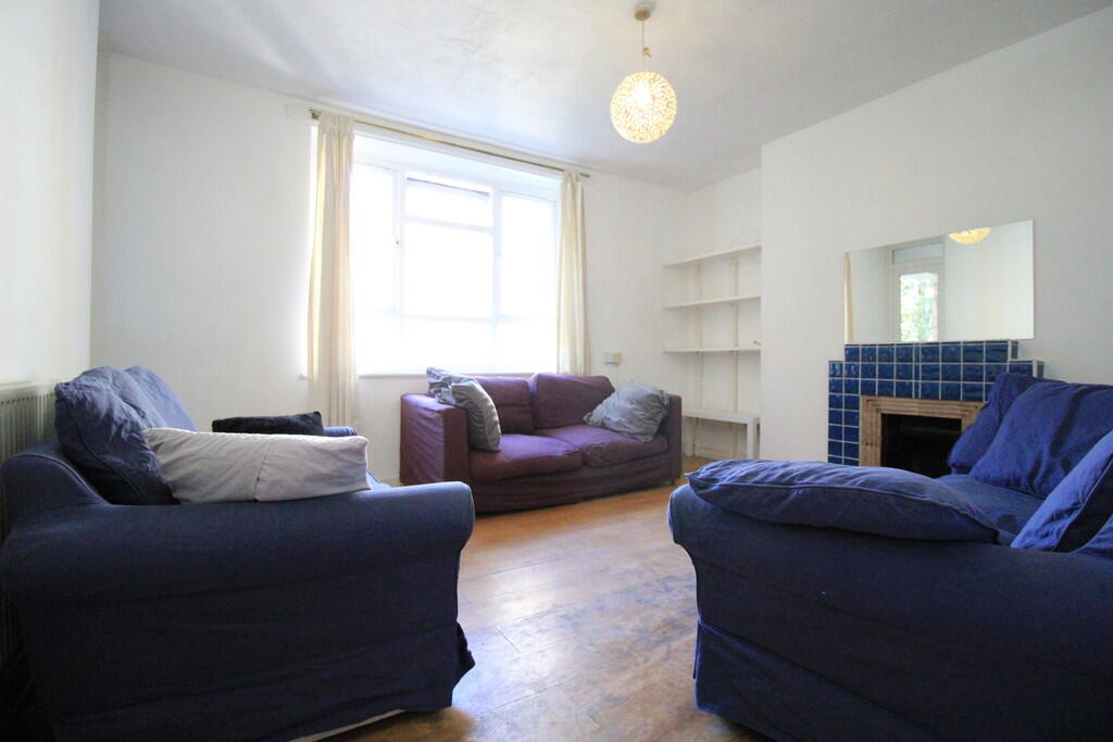 Main image of property: Charles Square, London N1