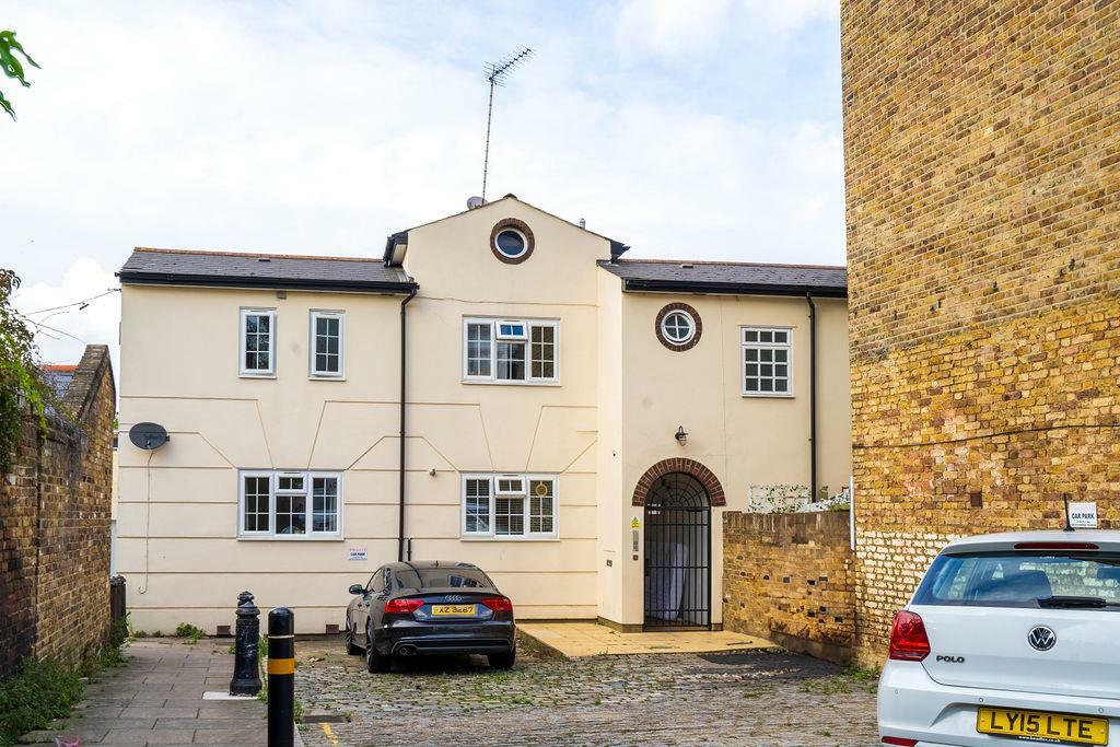 Main image of property: Pembrook Mews, Cologne Road, London