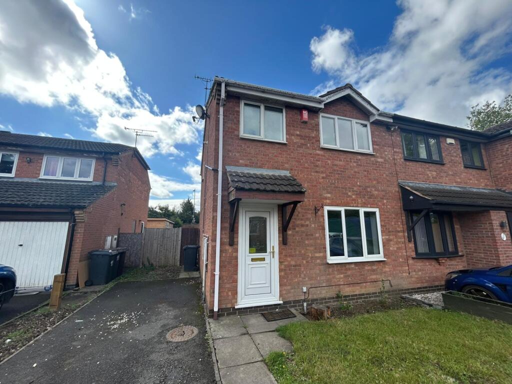 Main image of property: Cozens Close, Bedworth, Warwickshire, CV12
