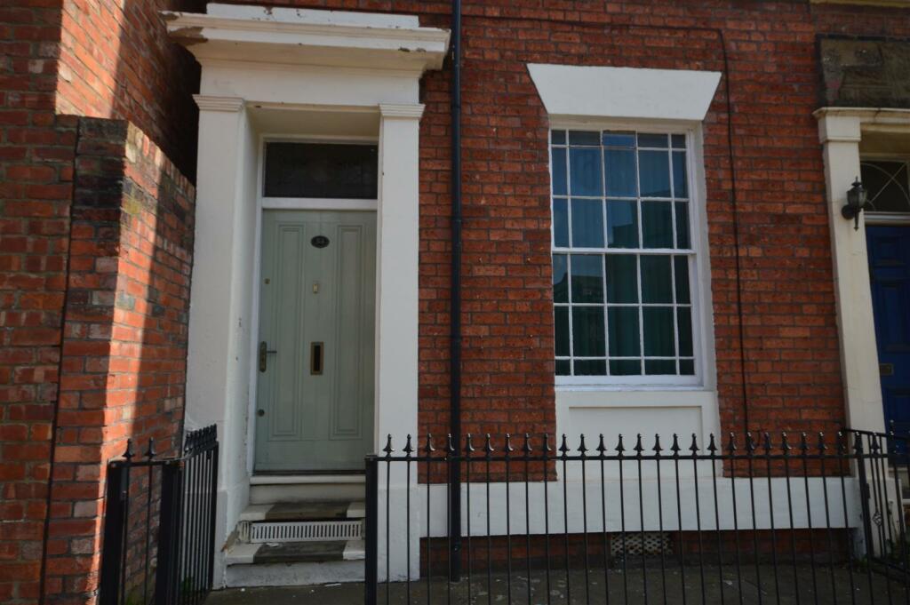 Commercial property for rent in Bond Street, Wakefield, WF1