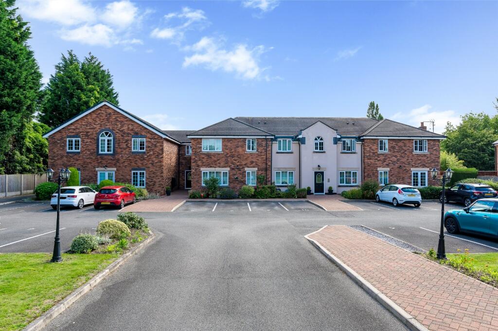 Main image of property: Herons Reach, 211 Warrington Road, Glazebury, Warrington, Cheshire, WA3