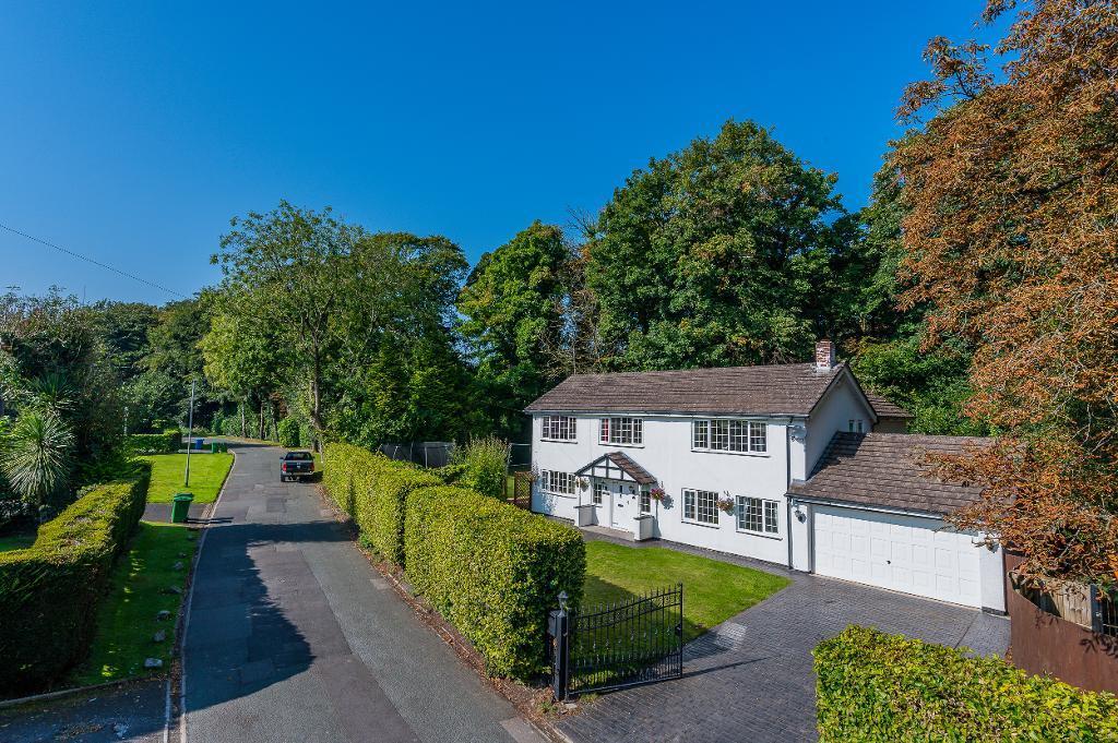 4 bedroom detached house for sale in Broseley Avenue, Culcheth, Warrington, Cheshire, WA3 4HL, WA3