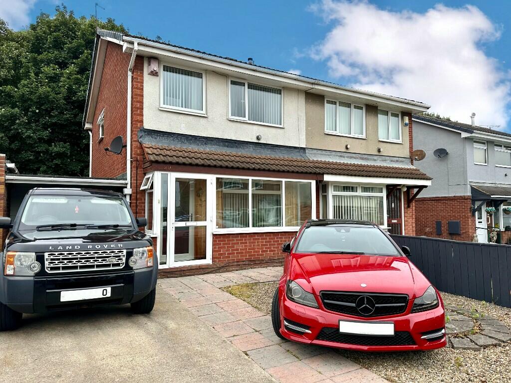 3 bedroom semidetached house for sale in Skerries Crescent, Redcar