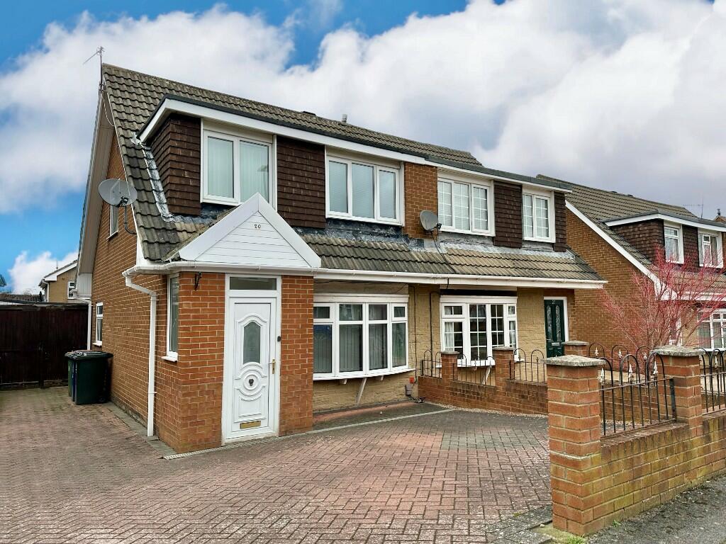 3 bedroom semidetached house for sale in Crowhurst Close, Guisborough