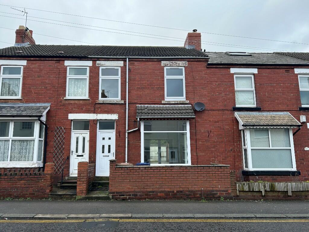 3 bedroom terraced house for rent in Westgate, Guisborough, North