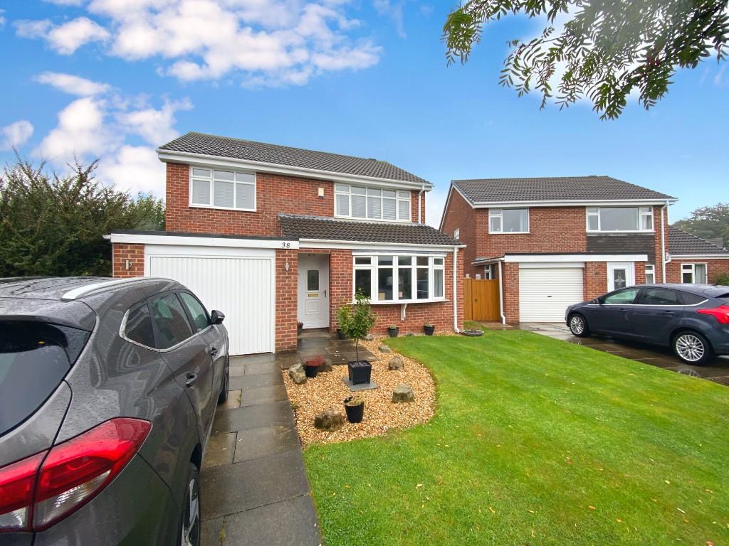 4 bedroom detached house for sale in Staindale, Guisborough, North