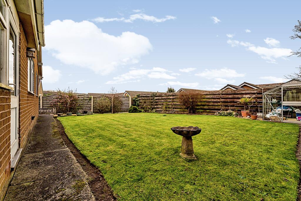 3 bedroom bungalow for sale in Thompson Hill, High Green, Sheffield