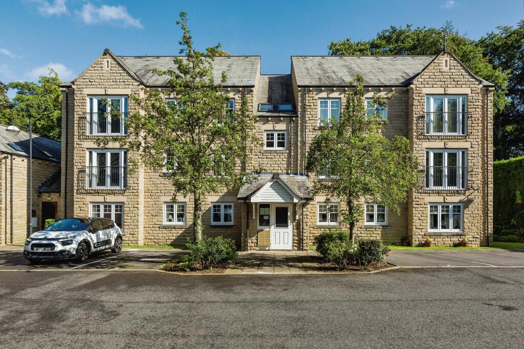2 bedroom flat for sale in Wellcroft Mews, Worsbrough, Barnsley, South