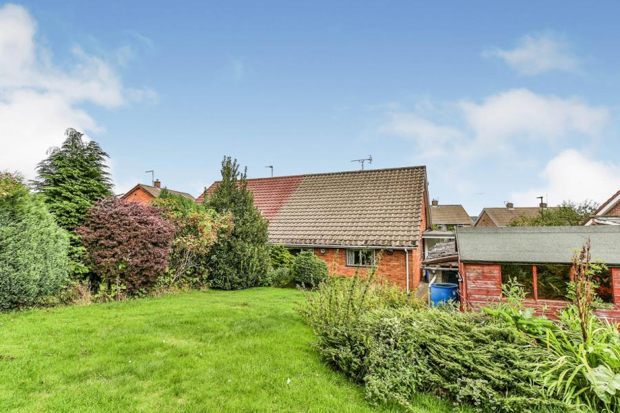 2 bedroom bungalow for sale in Barnes Hall Road, Burncross, Sheffield
