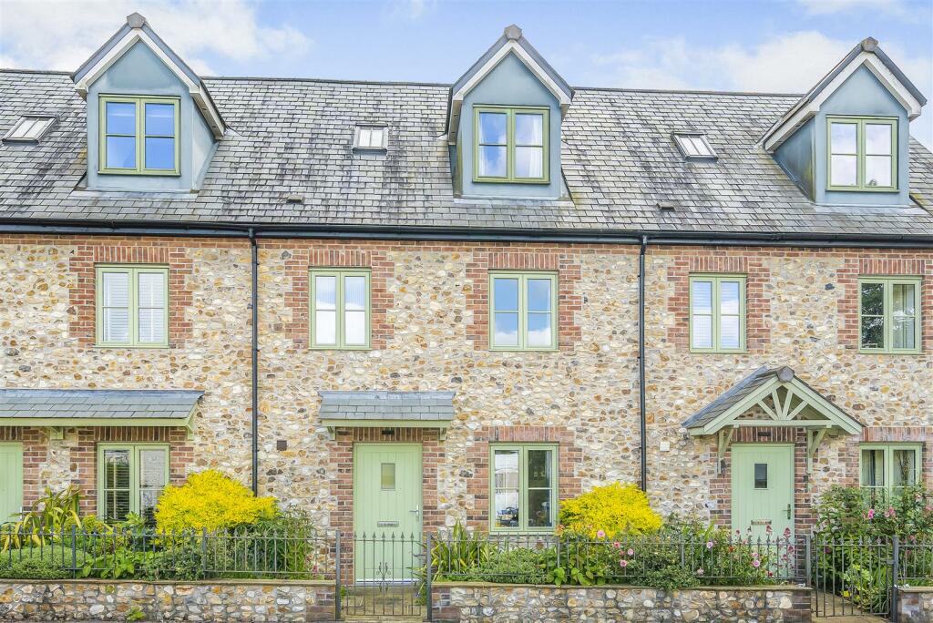 4 bedroom terraced house for sale in St. Andrews Field, Chardstock