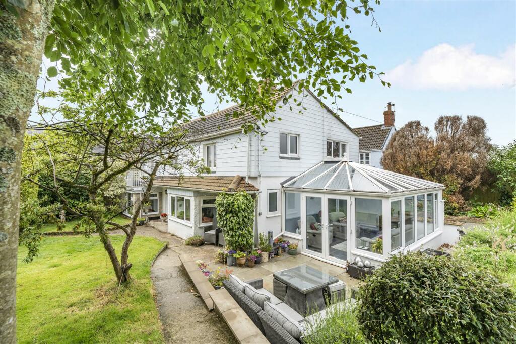 4 bedroom house for sale in Station Road, Chard Junction, Chard, TA20