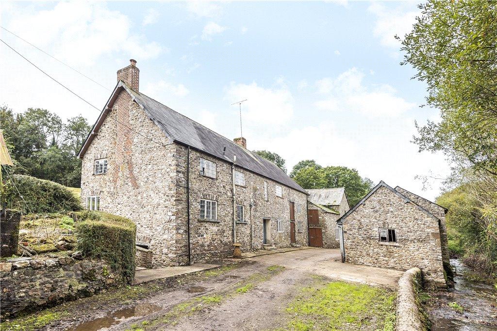 4 bedroom house for sale in Honiton, Devon, EX14