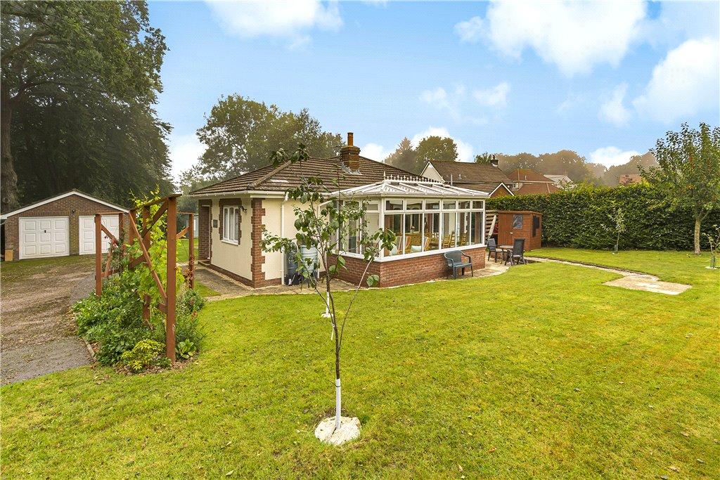 3 bedroom bungalow for sale in Road, Axminster, Devon, EX13