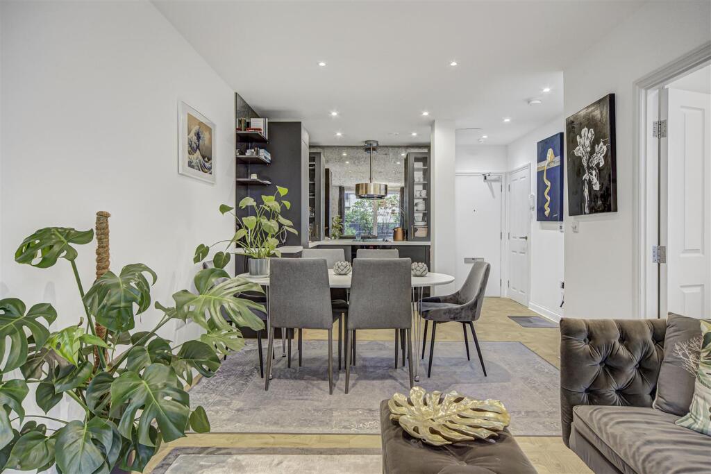Main image of property: 105 Marsham Street, Westminster, London, SW1P