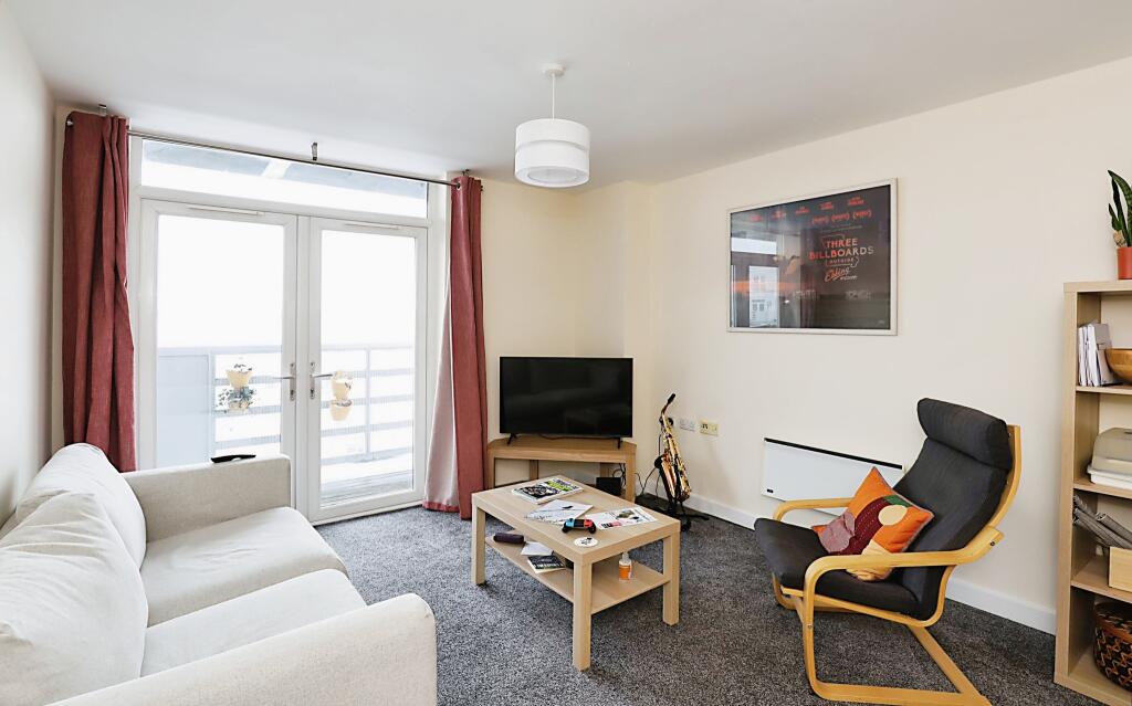 2 bedroom flat for sale in Bramall Lane, Sheffield, South Yorkshire, S2
