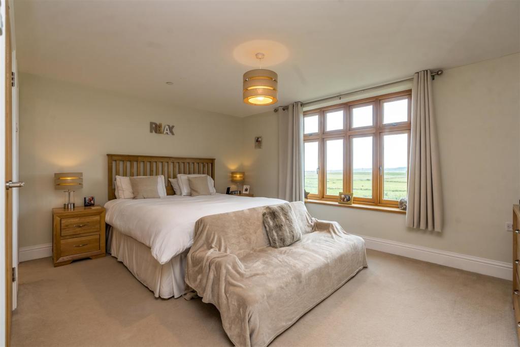 5 bedroom detached house for sale in Seasalter Road, Graveney, Faversham, ME13