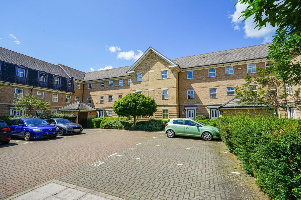 2 bedroom flat for sale in Stanbridge Road, Leighton Buzzard, LU7