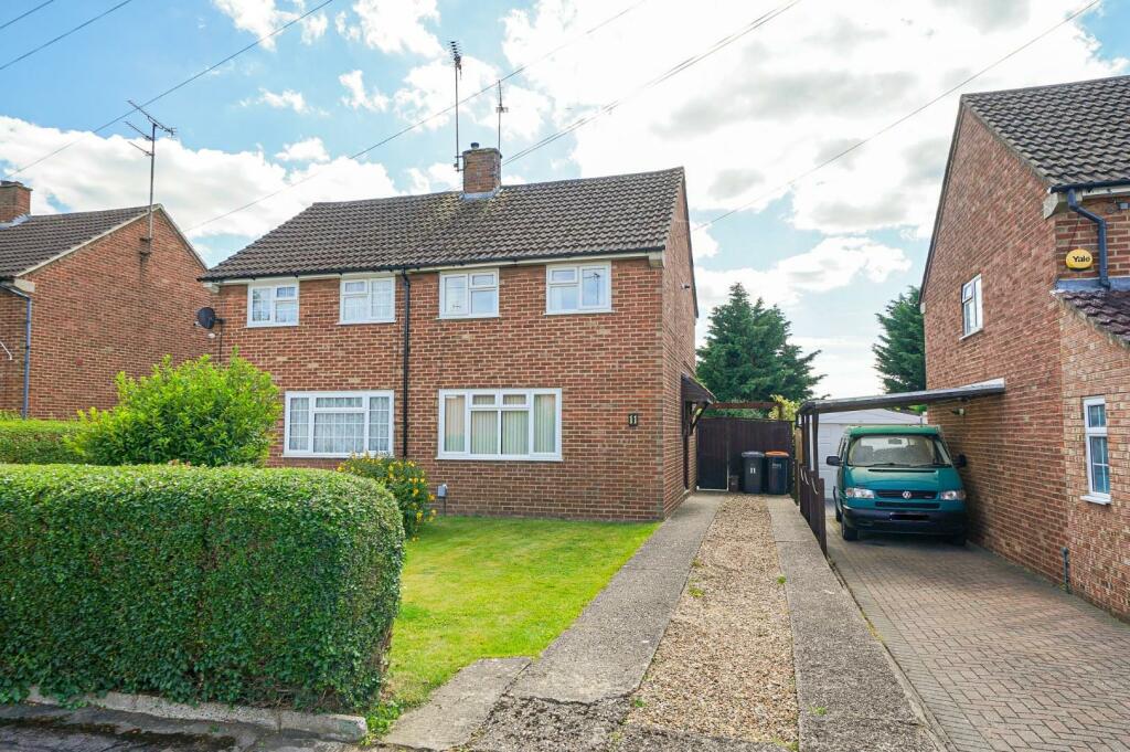 2 bedroom semidetached house for sale in Waterdell, Leighton Buzzard, LU7