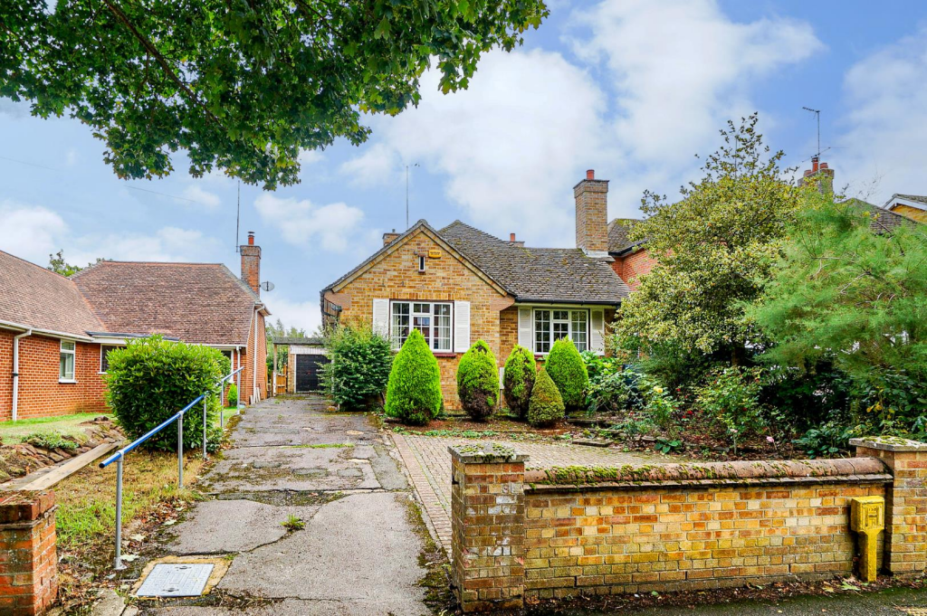 Main image of property: Rock Lane, Leighton Buzzard