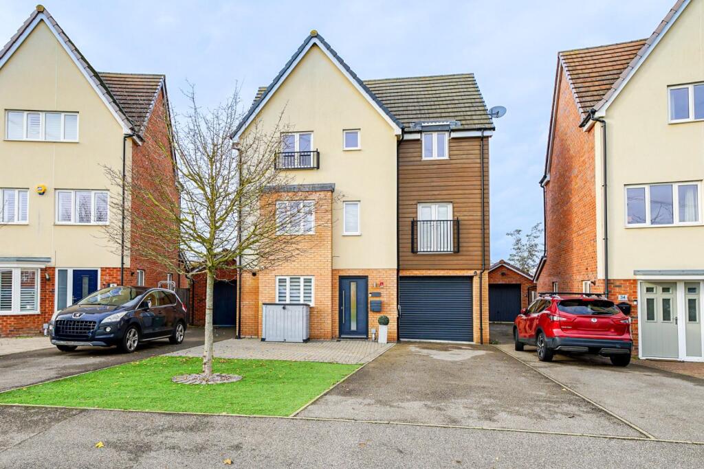 Main image of property: Whinchat Gardens, Leighton Buzzard