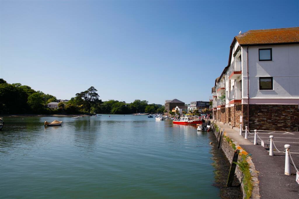 Main image of property: Embankment Road, Kingsbridge