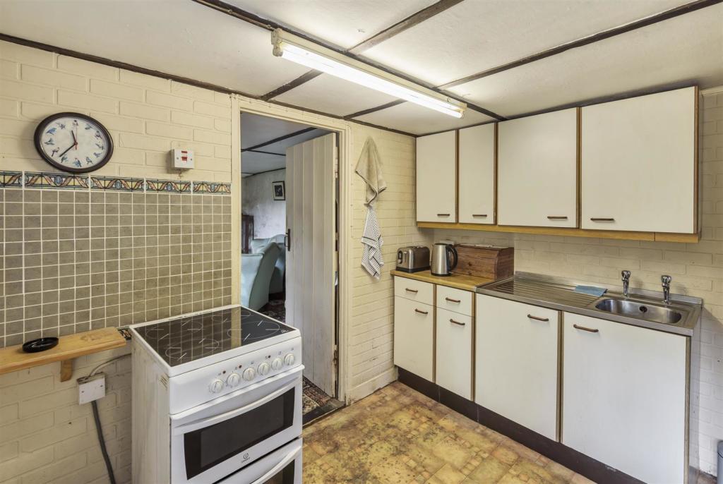 5 bedroom detached house for sale in Withypool, Minehead, TA24