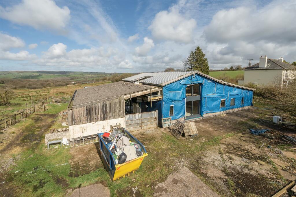 5 bedroom detached house for sale in West Anstey, South Molton, EX36