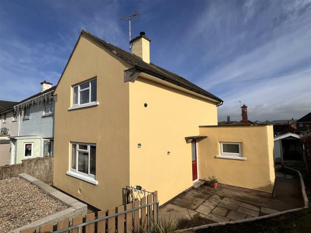 2 bedroom semidetached house for sale in South Molton, EX36