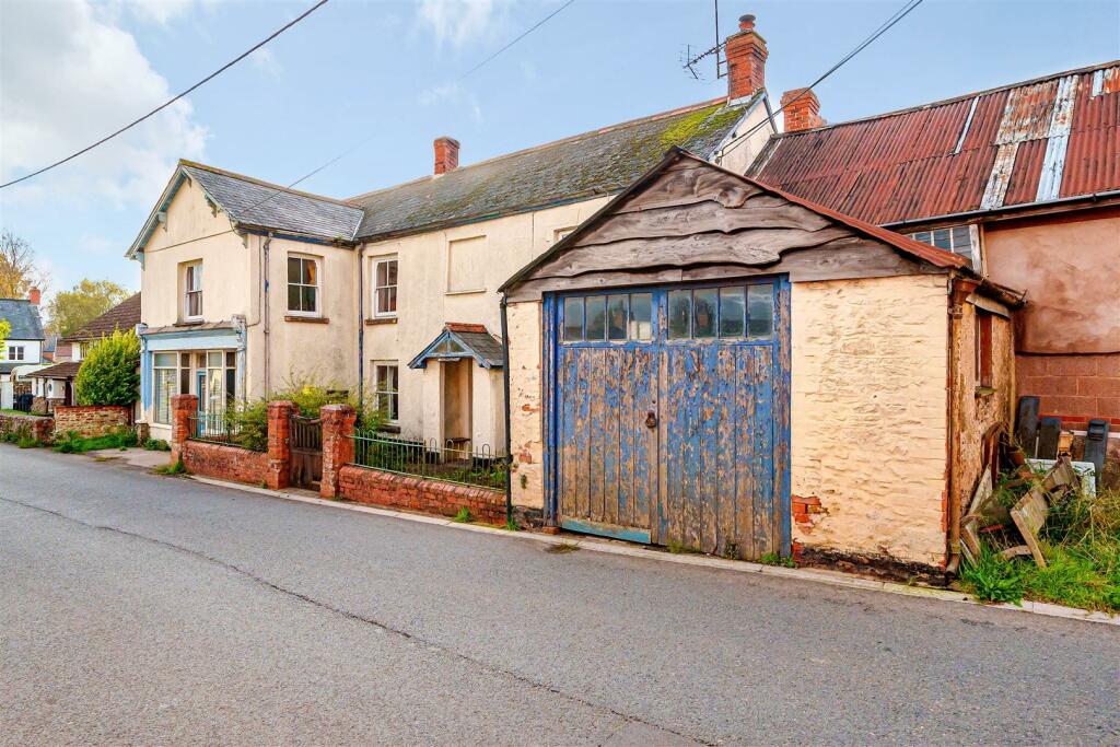 6 bedroom semidetached house for sale in Culmstock, Cullompton, EX15