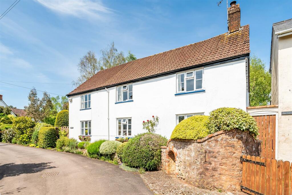 3 bedroom detached house for sale in High Street, Milverton, Taunton, TA4