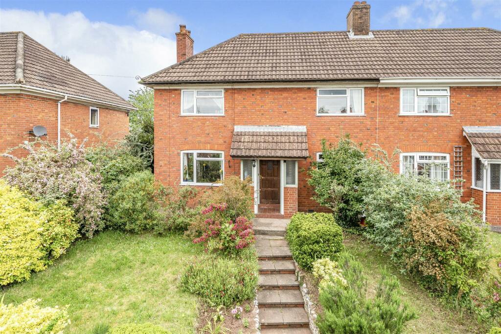 3 bedroom semidetached house for sale in Longforth Road, Wellington, TA21