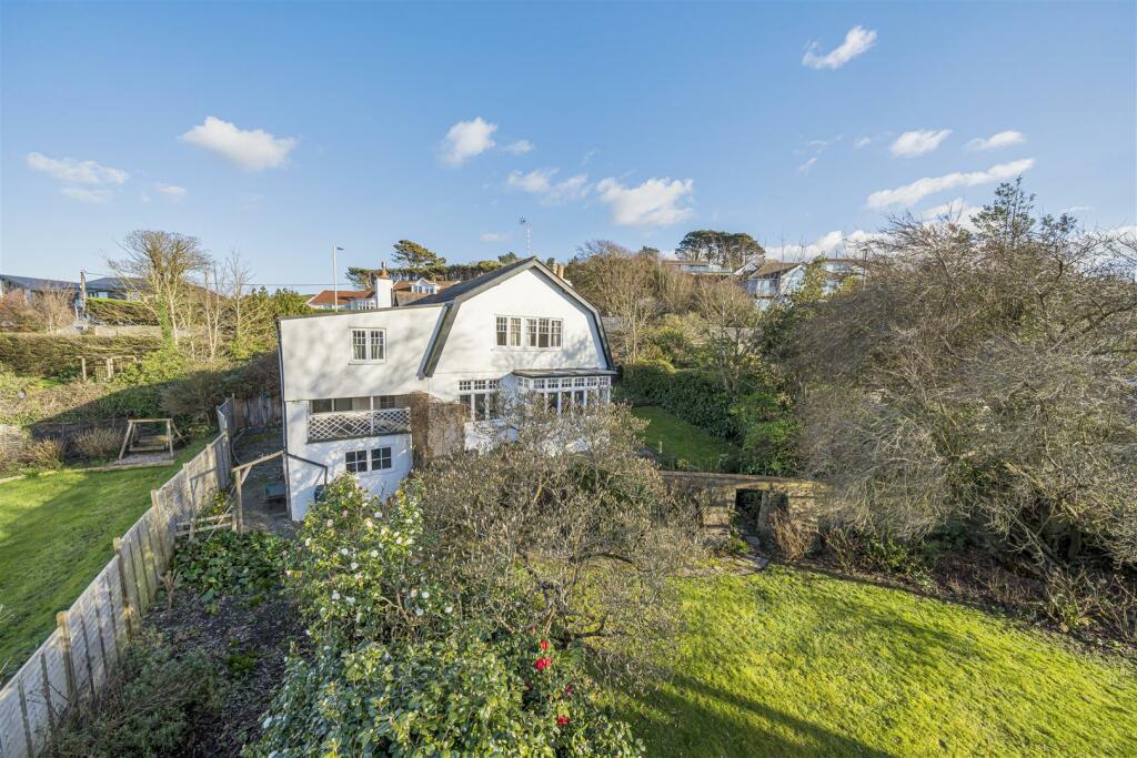 4 bedroom detached house for sale in Anstey Way, Instow, Bideford, EX39