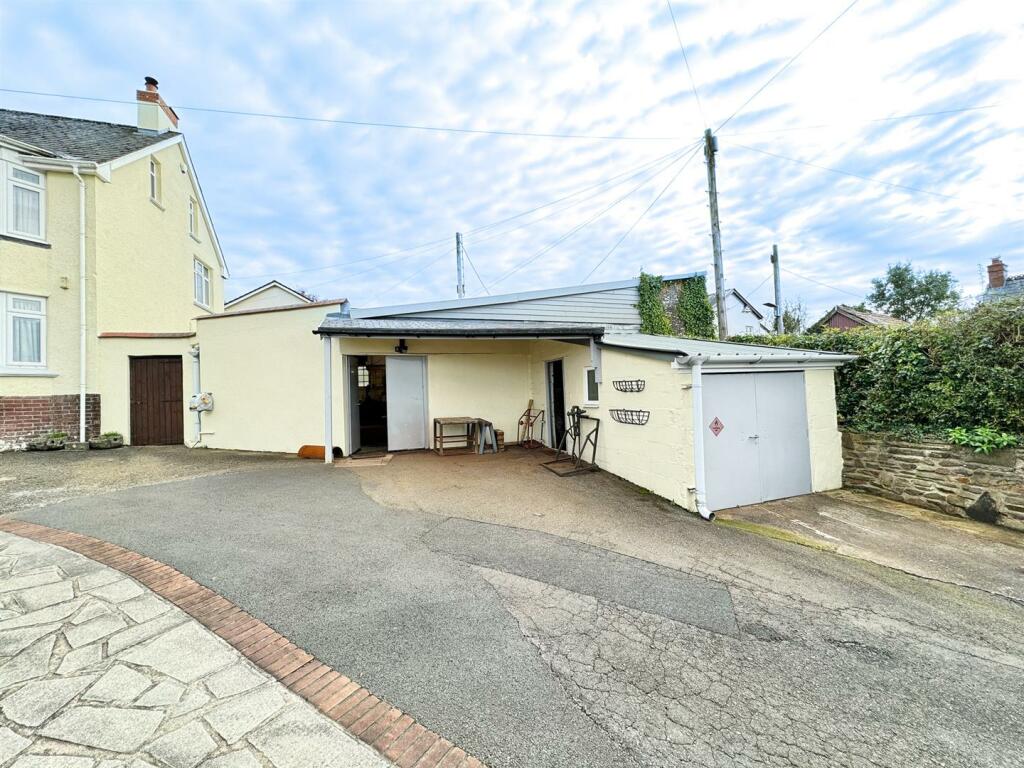 Commercial property for sale in Bratton Fleming, Barnstaple, EX31