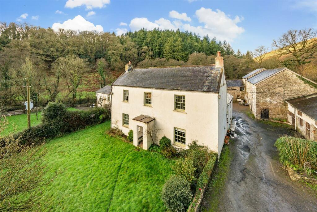 7 bedroom detached house for sale in Muddiford, Barnstaple, EX31