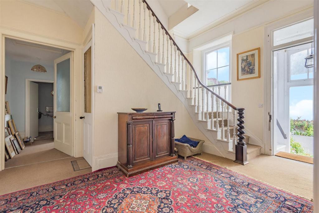 5 bedroom semidetached house for sale in Torrs Park, EX34