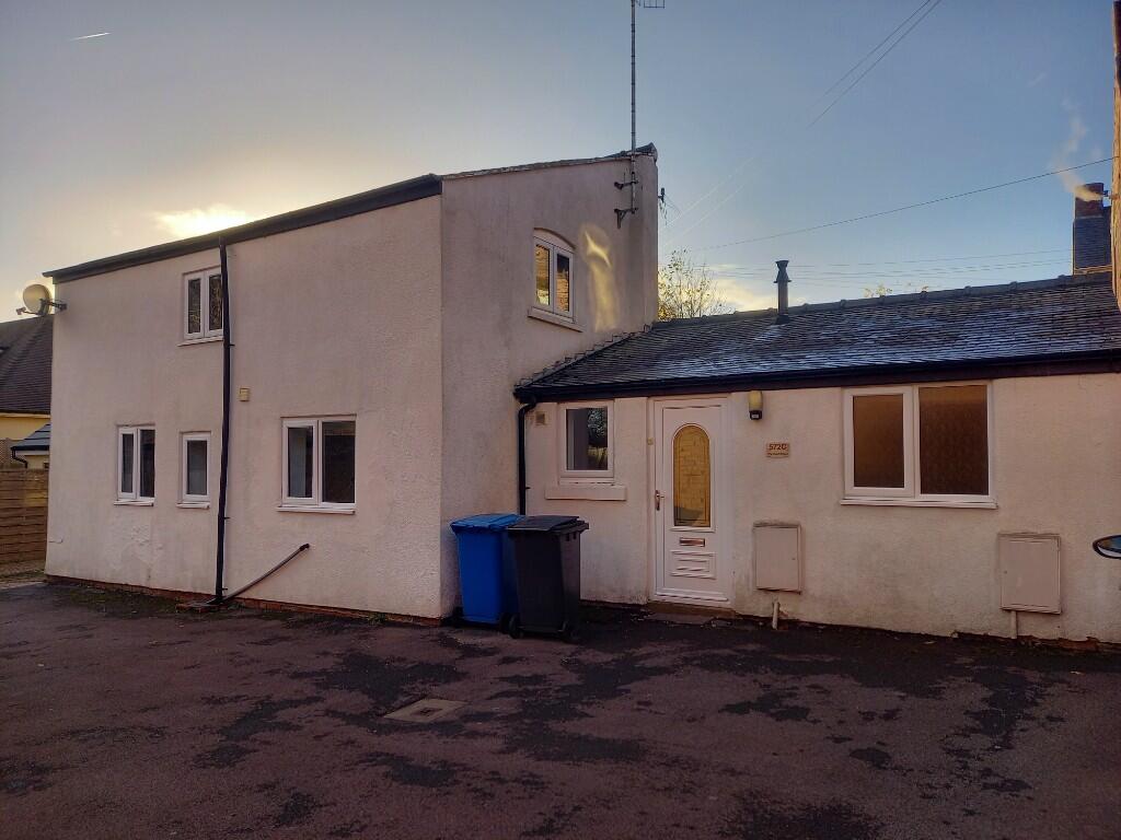 Main image of property: Chatsworth Road, Chesterfield, Derbyshire, S40
