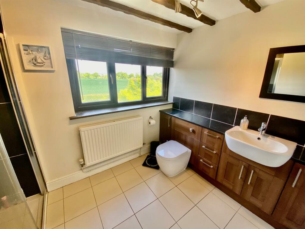 5 bedroom property for sale in Burton Green, Rossett, Wrexham, LL12