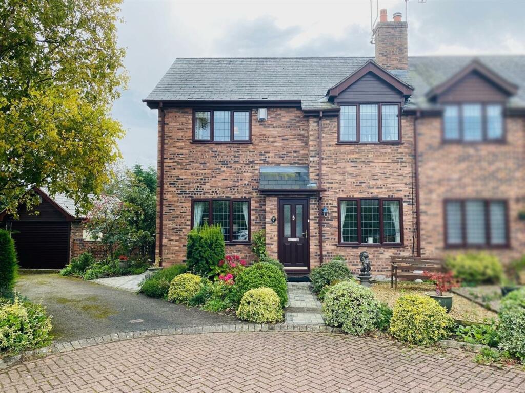 3 bedroom semidetached house for sale in Village Road, Great Barrow