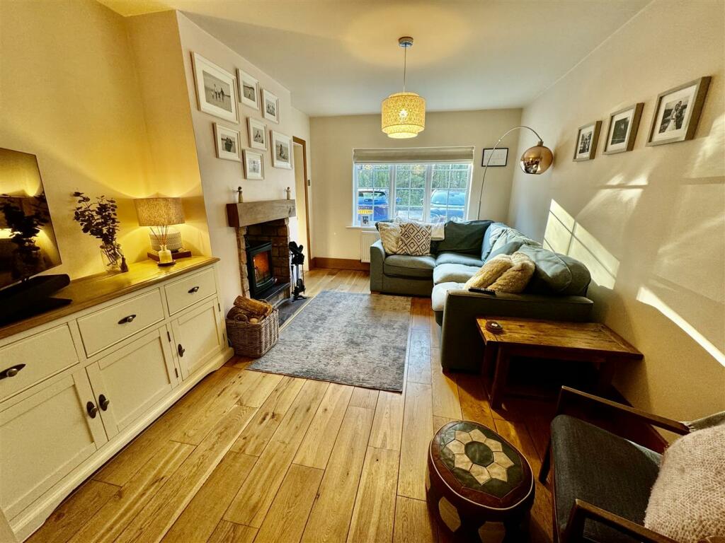 Additional property image - Kinnerton Road, Dodleston, Chester