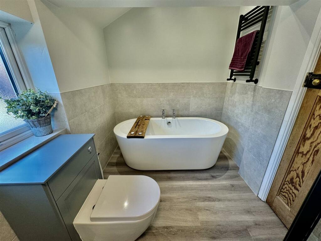 Additional property image - Kinnerton Road, Dodleston, Chester