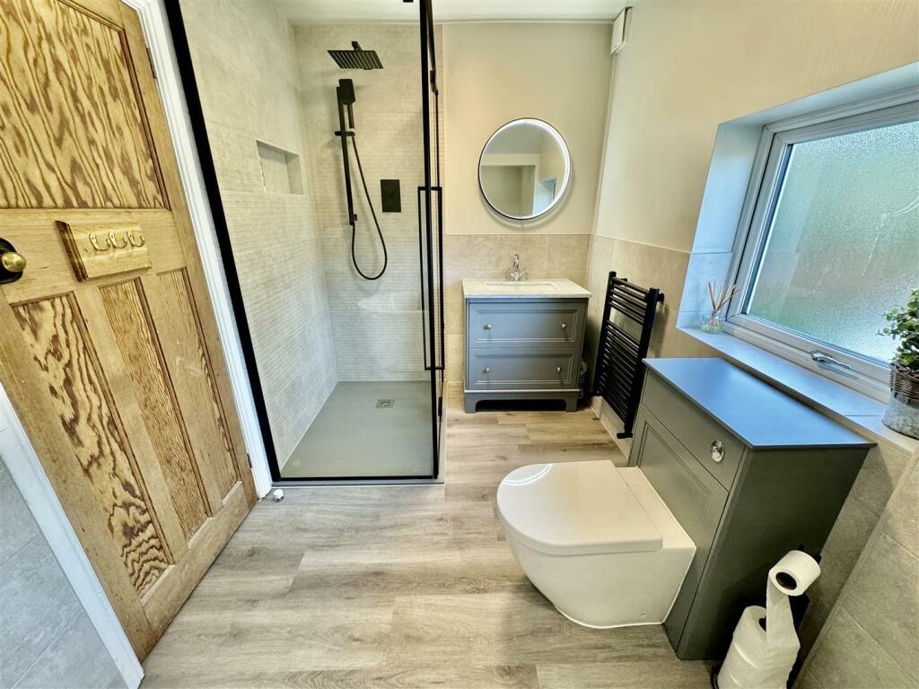 Additional property image - Kinnerton Road, Dodleston, Chester