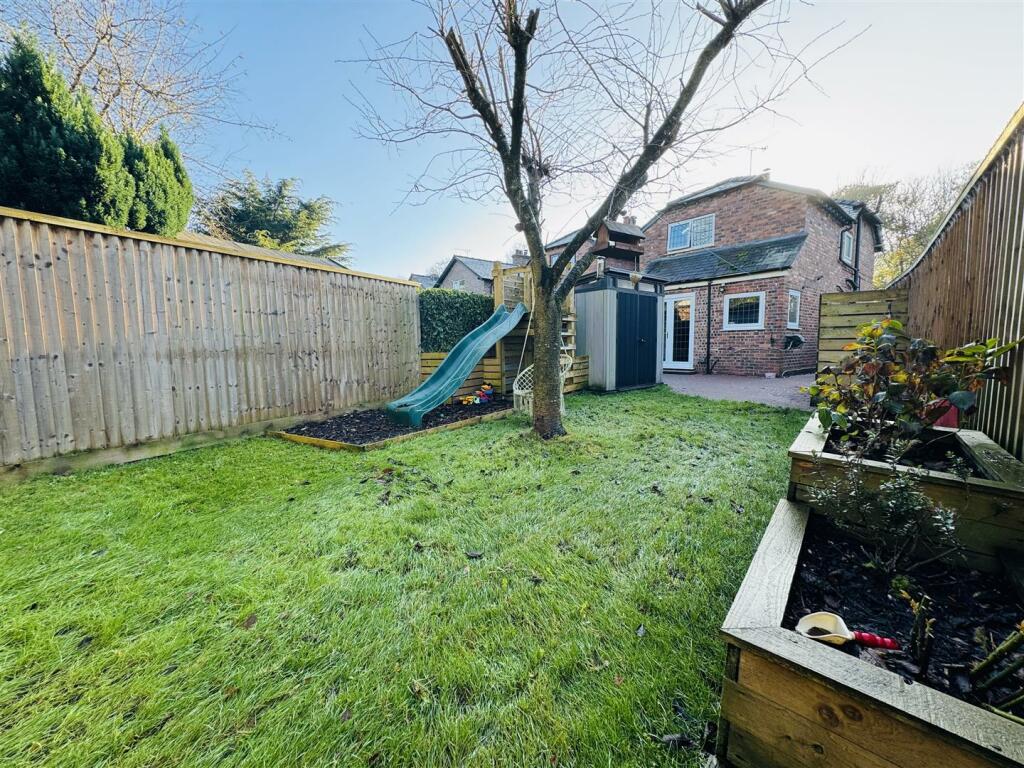Additional property image - Kinnerton Road, Dodleston, Chester