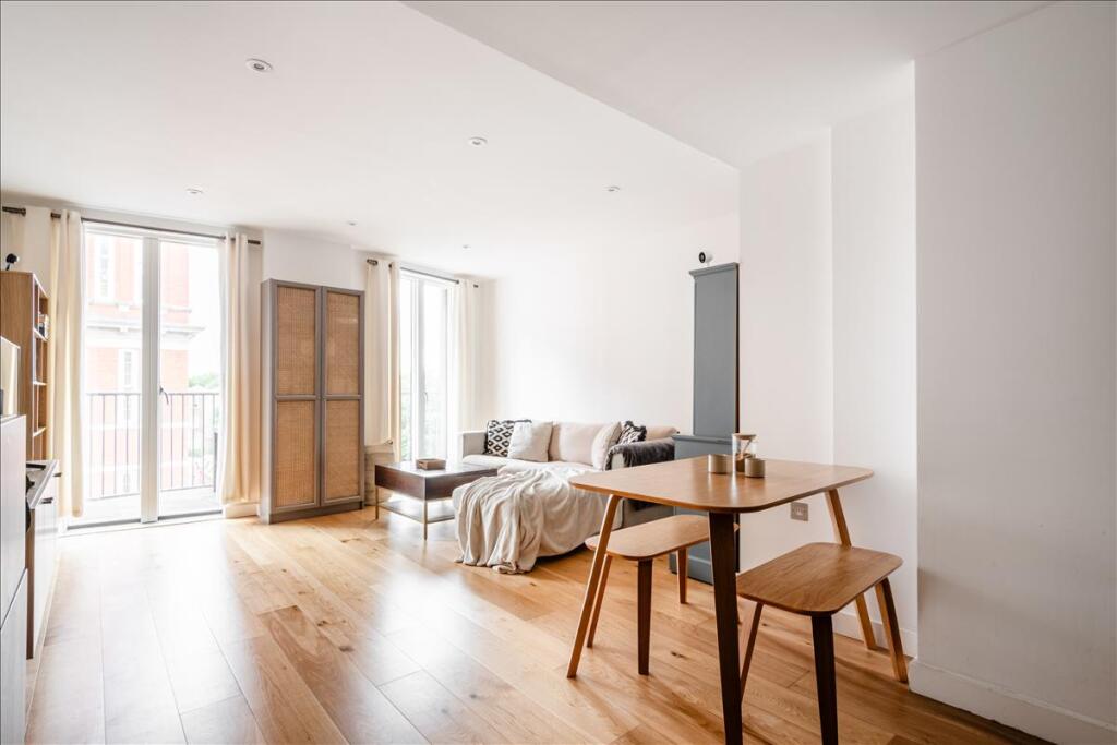 Main image of property: Esther Anne Place, Angel, N1