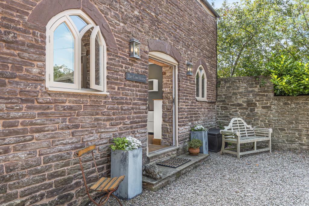 Main image of property: Dorstone, Hay on Wye, HR3