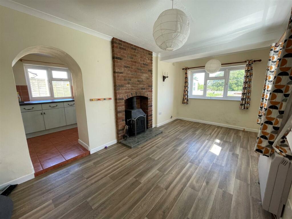 Additional property image - Victoria Gardens, Henstridge, Templecombe