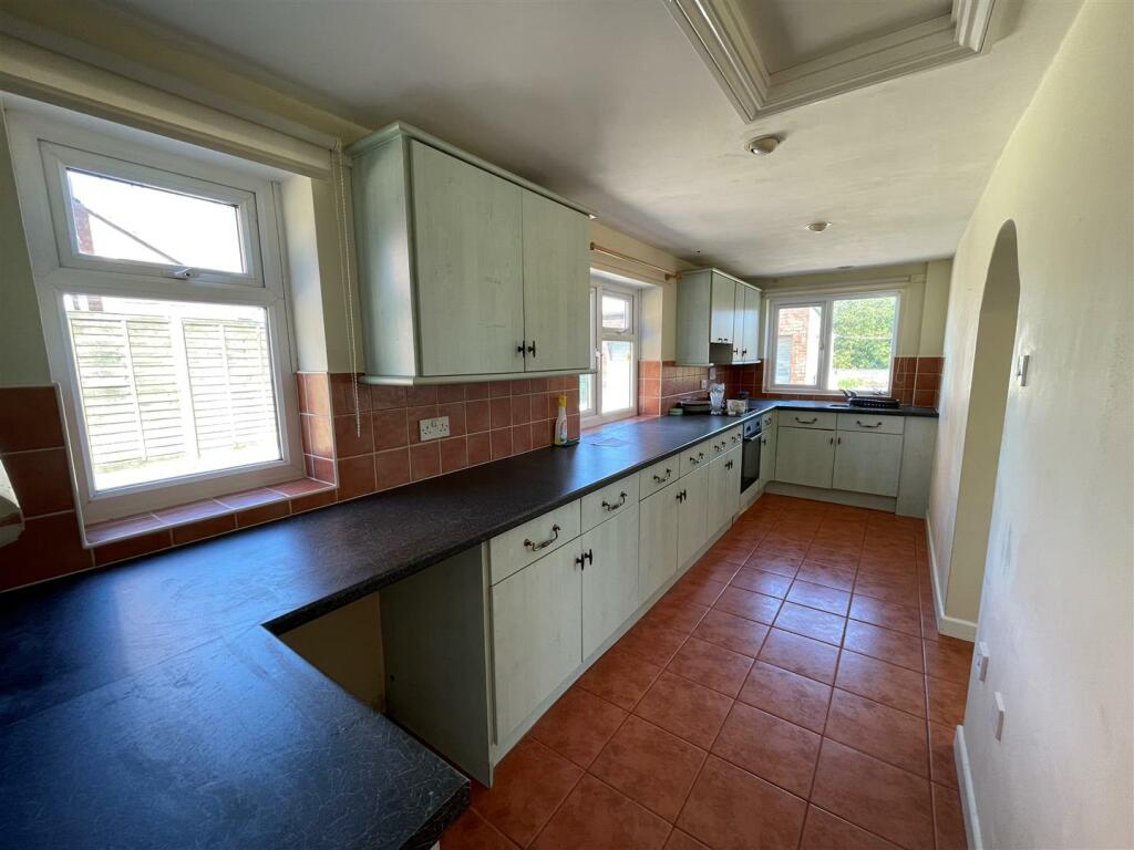 Additional property image - Victoria Gardens, Henstridge, Templecombe